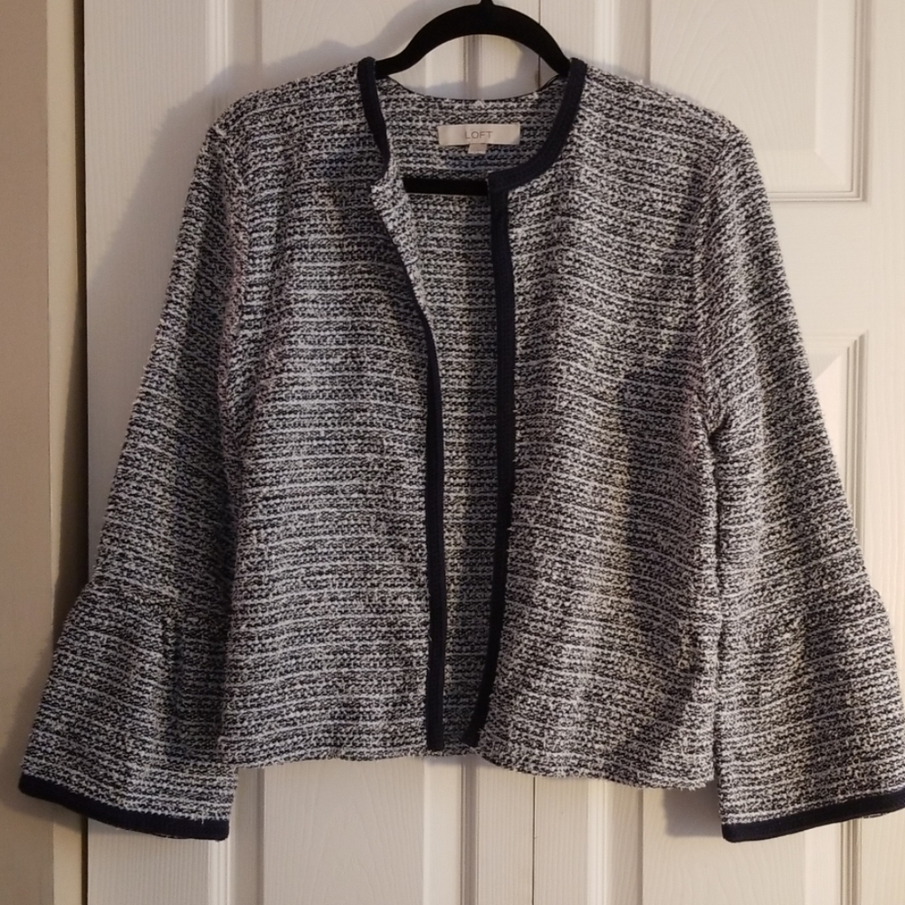 LOFT navy tweed bell sleeve blazer, sz Medium.